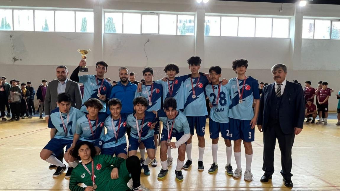 ISTMTAL Futsal Takımımız İlçe İkincisi Olmuştur.